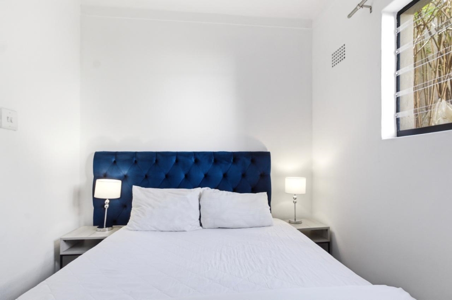 1 Bedroom Property for Sale in Sea Point Western Cape